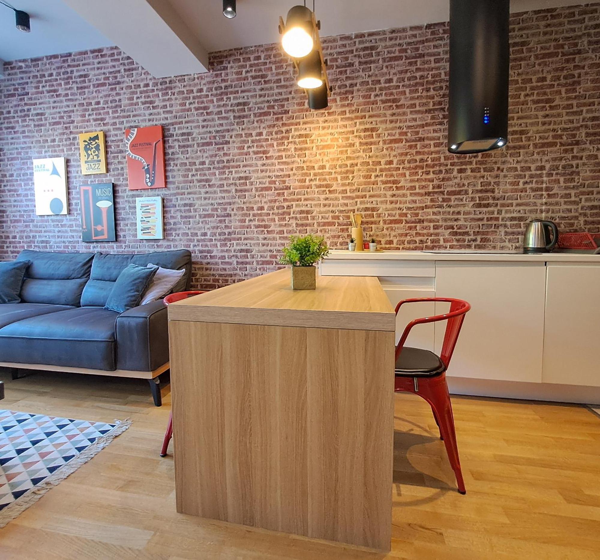 Cozy One-Bedroom Apartment At Ljubovic Park Podgorica Kültér fotó